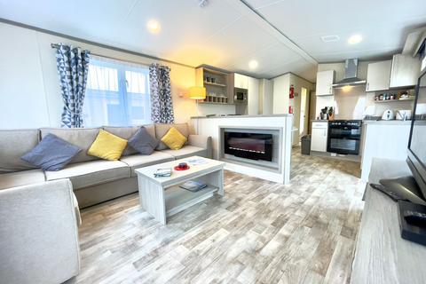 2 bedroom lodge for sale, NEWQUAY TR8