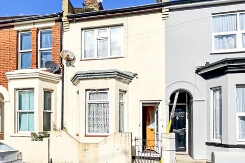 3 bedroom terraced house for sale, Windsor Road, Gillingham, Kent, ME7