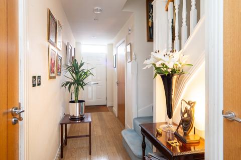 4 bedroom end of terrace house for sale, Madison Close, Sutton SM2