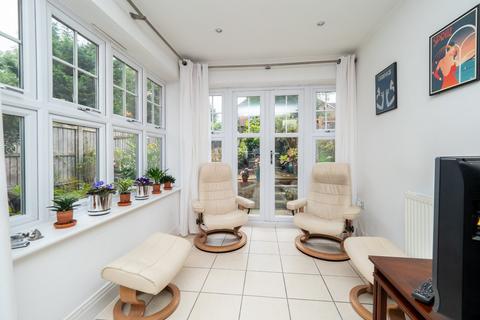 6 Madison Close, Sutton, SM2 5GY