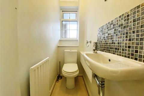 undefined, Penshurst Way, Surrey SM2