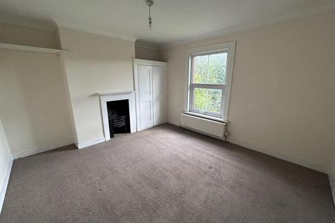 2 bedroom terraced house to rent, Roughetts Road, Ryarsh, Kent, ME19