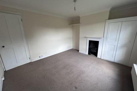 2 bedroom terraced house to rent, Roughetts Road, Ryarsh, Kent, ME19