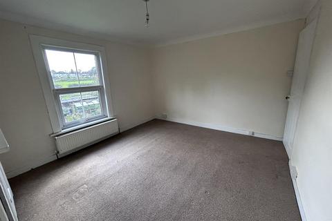 2 bedroom terraced house to rent, Roughetts Road, Ryarsh, Kent, ME19