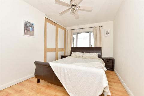 15 Natal Road, Dover, CT16 2JQ