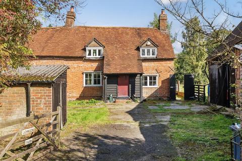 4 bedroom detached house for sale, Bellingdon,  Buckinghamshire,  HP5