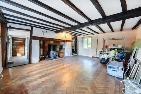 4 bedroom detached house for sale, Bellingdon,  Buckinghamshire,  HP5