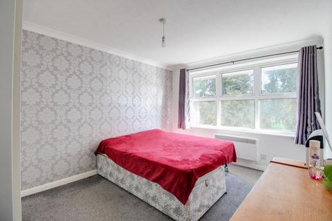 2 bedroom flat for sale, Grasmere Way, Linslade, Leighton Buzzard, LU7