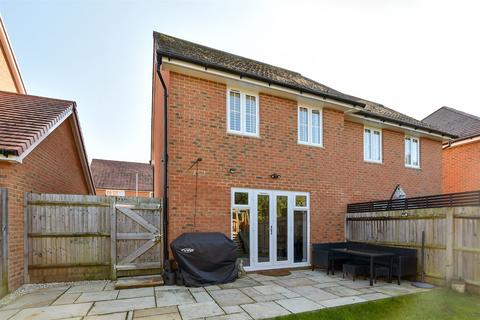 3 bedroom semi-detached house for sale, Southfields Way, Harrietsham, Maidstone, Kent