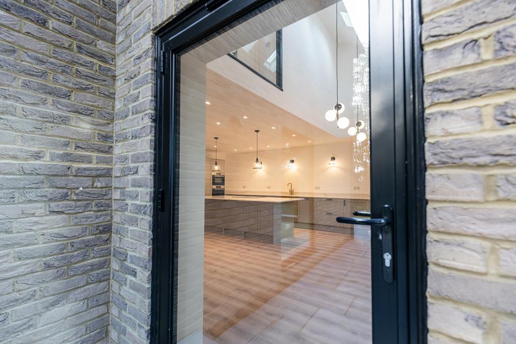 Door to kitchen