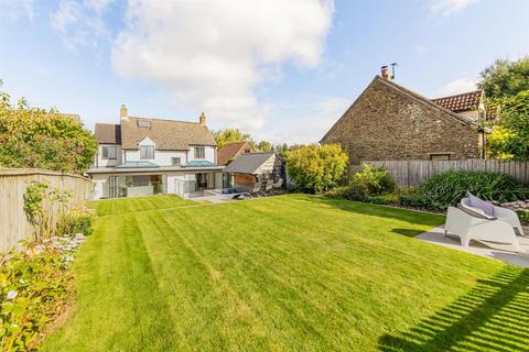 4 bedroom detached house for sale, Nr.Faringdon SN7