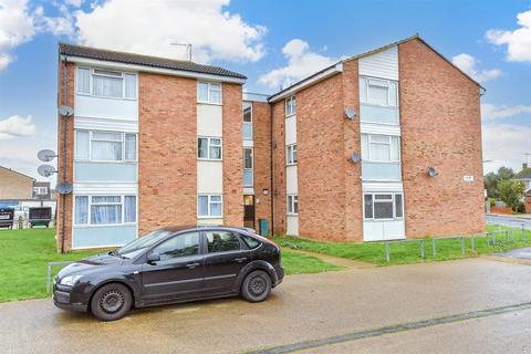 2 bedroom ground floor flat for sale, Coronation Avenue, East Tilbury, Tilbury, Essex