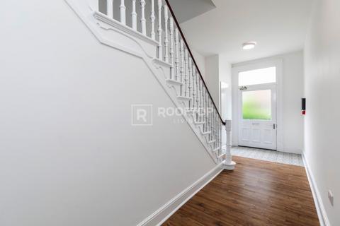 4 bedroom house to rent, 18 Kelso Road, Leeds LS2