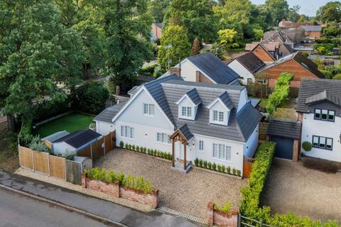 4 bedroom detached house for sale, Nine Mile Ride, Wokingham RG40