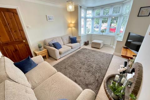 3 bedroom semi-detached house for sale, Marston Gardens, Luton, Bedfordshire, LU2 7DU