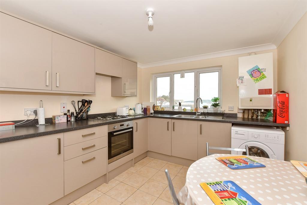 Kitchen/ Dining Room