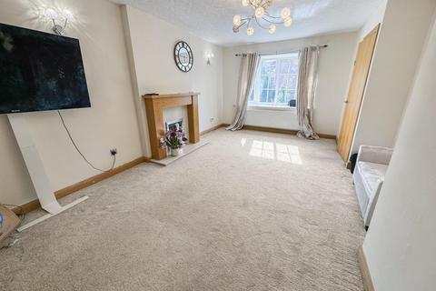 4 bedroom detached house for sale, Oakdene Way, Leeds