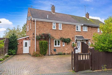 3 bedroom semi-detached house for sale, Sandscroft Avenue, Broadway WR12