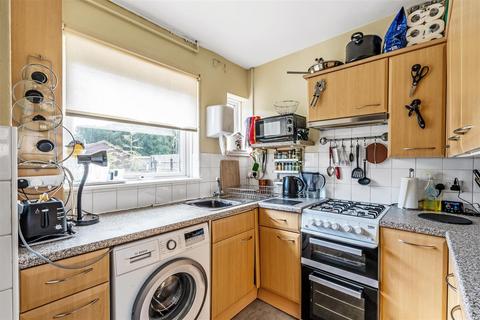 3 bedroom terraced house for sale, Pollards Oak Road, Hurst Green