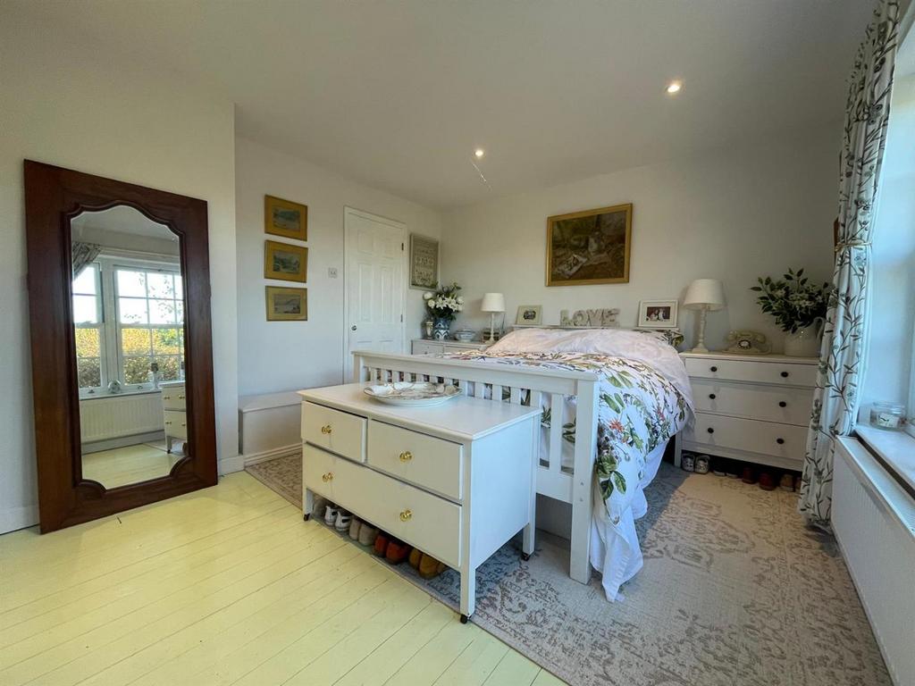PHOTO-2024-10-03-11-12-45 (3).jpg