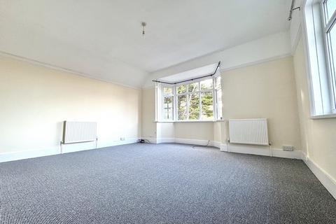 2 bedroom flat to rent, Denvonshire Gardens, Margate