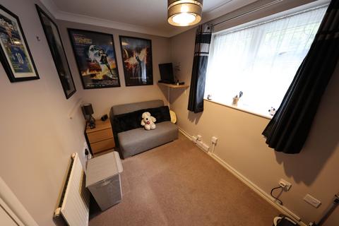 2 bedroom end of terrace house for sale, Curling Lane, Badgers Dene, Grays