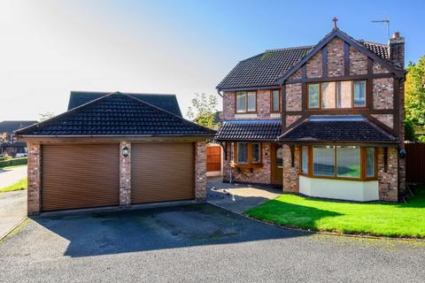 4 bedroom detached house for sale, Berkeley Close, Priorslee, TF2