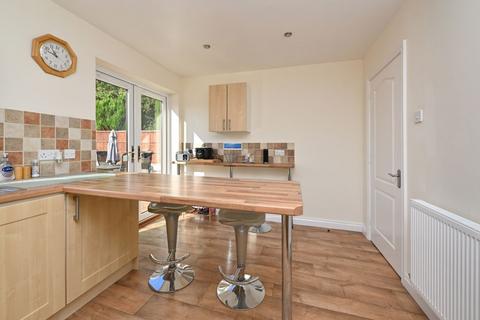 1 Berkeley Close, Priorslee, Telford, TF2 9GX