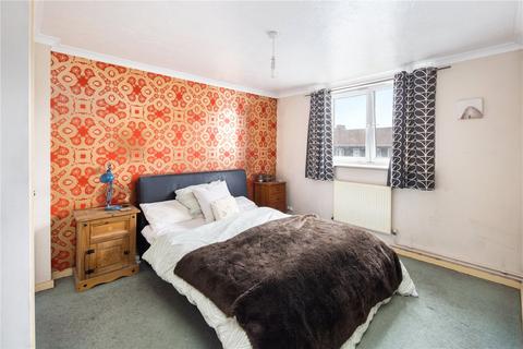 2 bedroom flat for sale, Chater House, Roman Road, London, E2