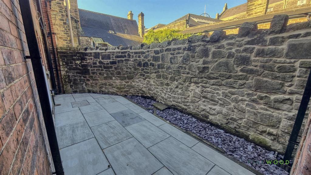 Rear courtyard