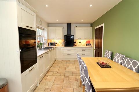 4 bedroom detached house for sale, Chapel Garth, Holme-On-Spalding-Moor, York