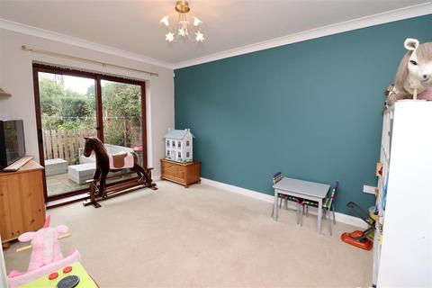 14 Chapel Garth, Holme On Spalding Moor, York, YO43 4EG