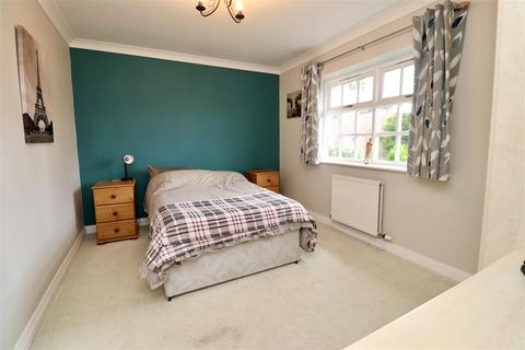 14 Chapel Garth, Holme On Spalding Moor, York, YO43 4EG