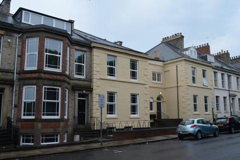 6 bedroom apartment to rent, North Terrace, Newcastle Upon Tyne