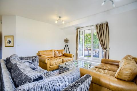 2 bedroom flat for sale, Cheltenham Mews, Sutton Coldfield, West Midlands, B74