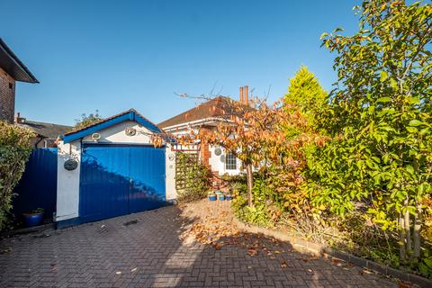 2 bedroom detached bungalow for sale, Preston Road, Lytham St. Annes, FY8