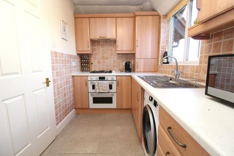 2 bedroom apartment to rent, South Court, Summerfields, CM4