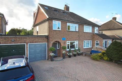 5 bedroom semi-detached house for sale, Dark Lane, Cheshunt