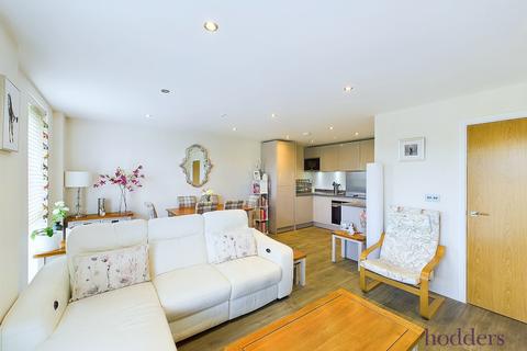 1 bedroom apartment for sale, Coxwell Apartments, Hawker Drive, Addlestone, Surrey, KT15