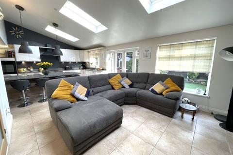 4 bedroom detached house for sale, Ainsdale Avenue, Rossall FY7