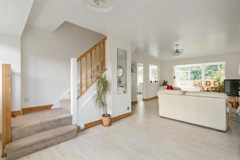 24 Chantry Heath Crescent, Knowle, Solihull, B93 9NH
