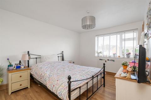 24 Chantry Heath Crescent, Knowle, Solihull, B93 9NH