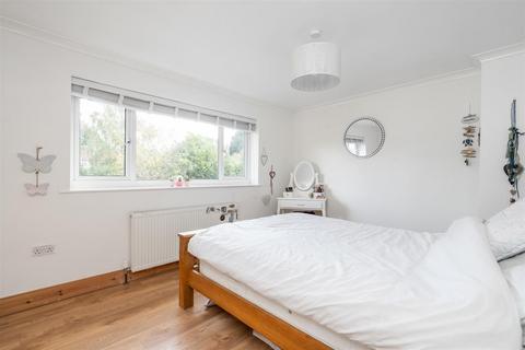24 Chantry Heath Crescent, Knowle, Solihull, B93 9NH
