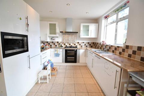 4 bedroom detached house to rent, Longland Drive, Totteridge