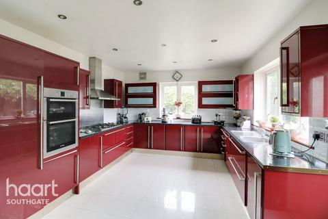 4 bedroom semi-detached house for sale, Ecclesbourne Gardens, London