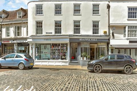 2 bedroom flat to rent, Court Street Faversham ME13