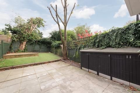 4 bedroom terraced house to rent, Hornby Close, London, NW3