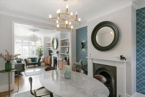 6 Silverton Road, London, W6 9NY