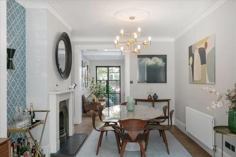 6 Silverton Road, London, W6 9NY
