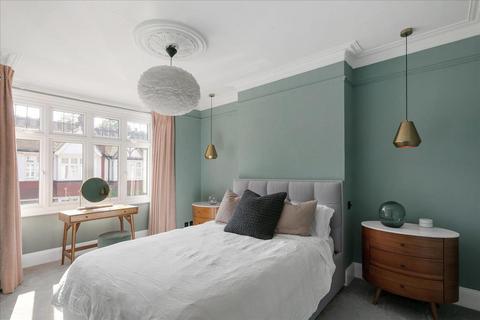 6 Silverton Road, London, W6 9NY